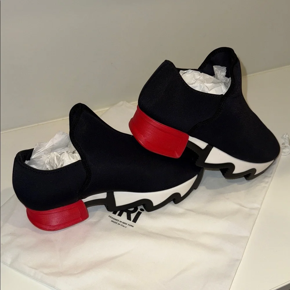 iRi WES I Black Red Low Top‎ Sneaker